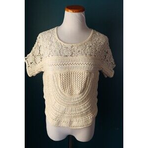 Chicos Crochet Lace Cottagecore Fairy Beachy Round Hem Macrame Cream Top Size 1